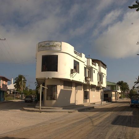 פורטו וילאמיל Hostal La Isla Del Descanso מראה חיצוני תמונה