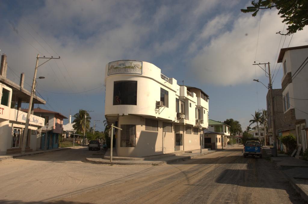 פורטו וילאמיל Hostal La Isla Del Descanso מראה חיצוני תמונה