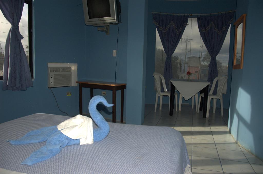 פורטו וילאמיל Hostal La Isla Del Descanso מראה חיצוני תמונה