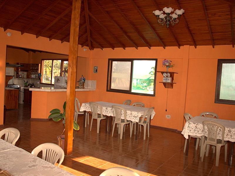 פורטו וילאמיל Hostal La Isla Del Descanso מראה חיצוני תמונה
