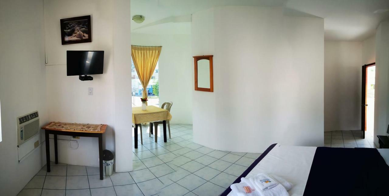 פורטו וילאמיל Hostal La Isla Del Descanso מראה חיצוני תמונה