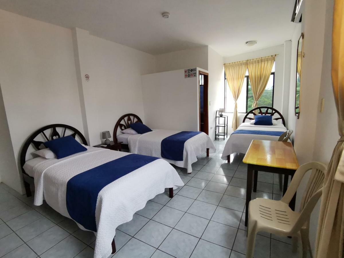 פורטו וילאמיל Hostal La Isla Del Descanso מראה חיצוני תמונה