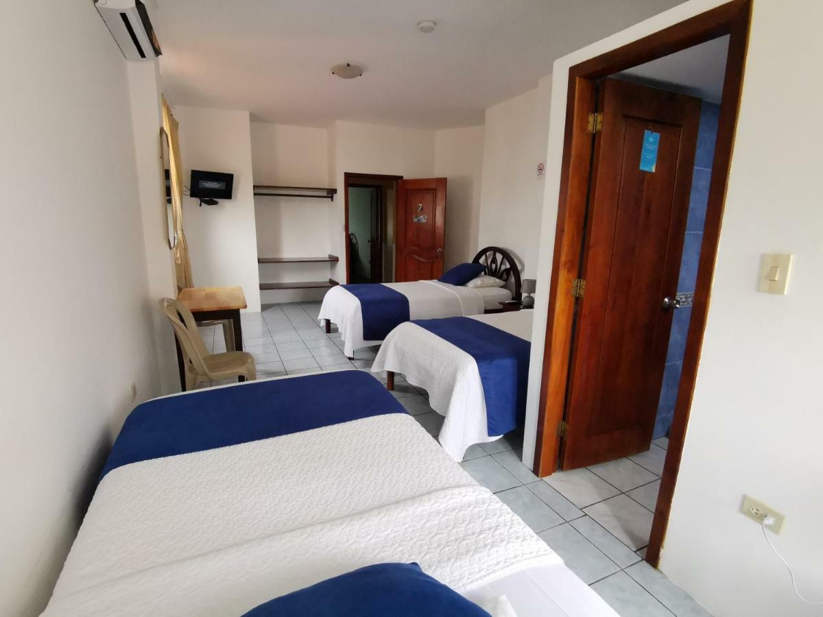 פורטו וילאמיל Hostal La Isla Del Descanso מראה חיצוני תמונה
