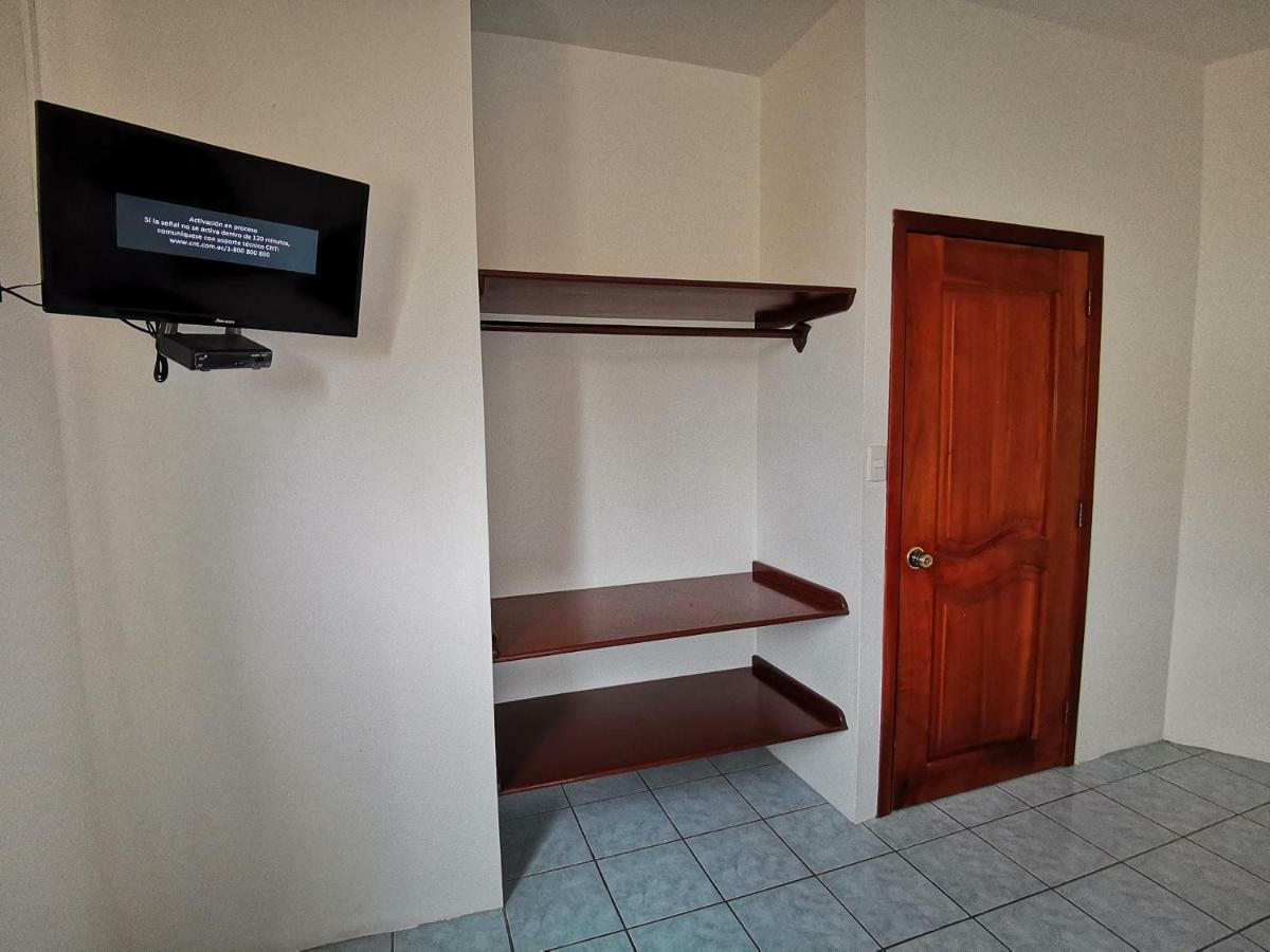 פורטו וילאמיל Hostal La Isla Del Descanso מראה חיצוני תמונה