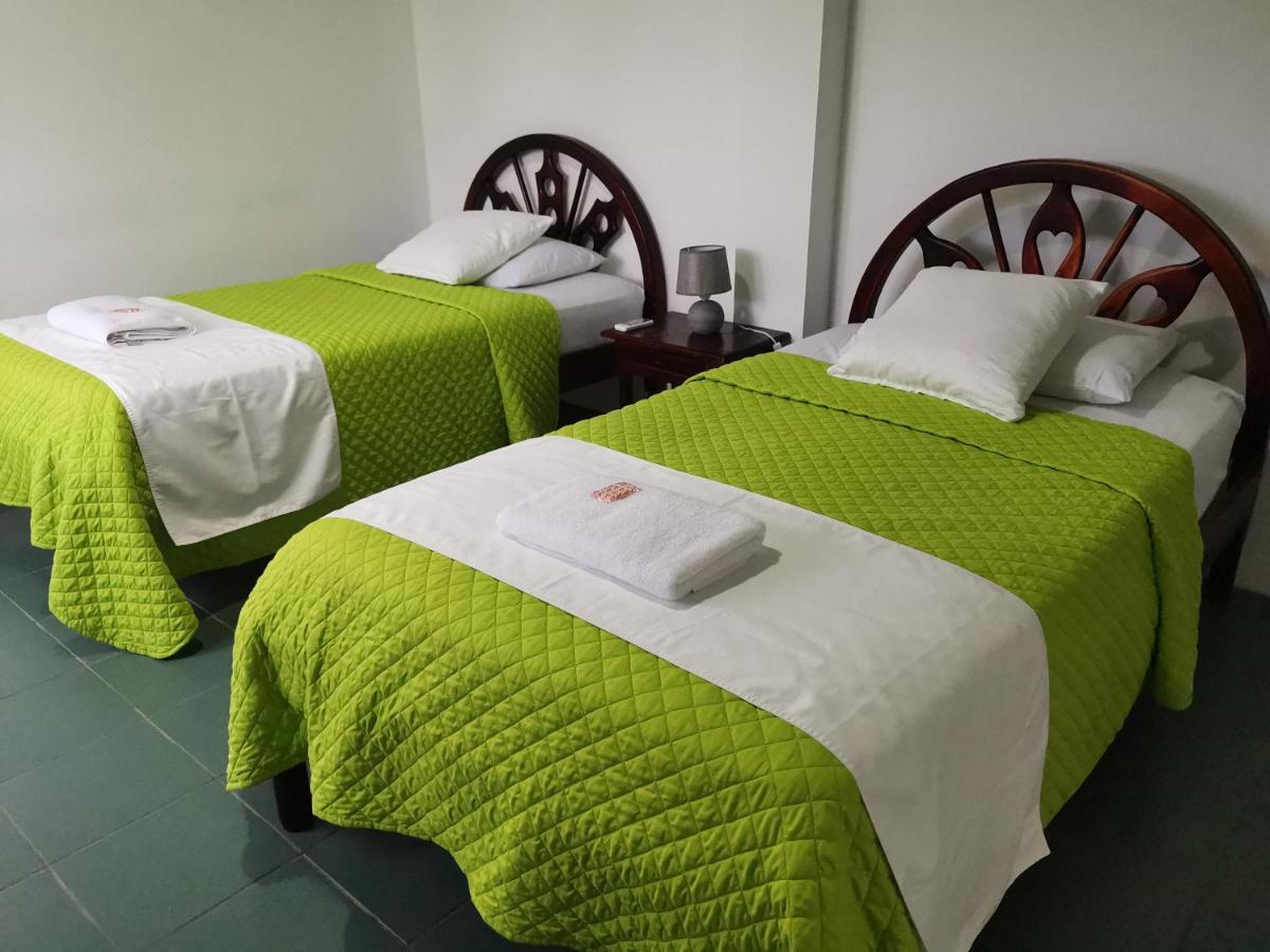 פורטו וילאמיל Hostal La Isla Del Descanso מראה חיצוני תמונה